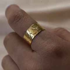 טבעת חמסה בציפוי זהב