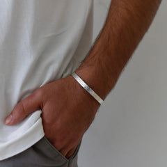 צמיד קשיח מרוקע בתוספת חריטה פנימית