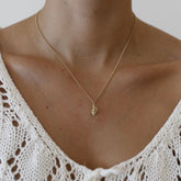 שרשרת הולבוש בציפוי זהב