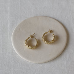 עגילי טאו בציפוי זהב