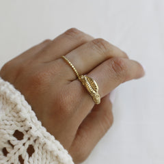 טבעת דוט בציפוי זהב