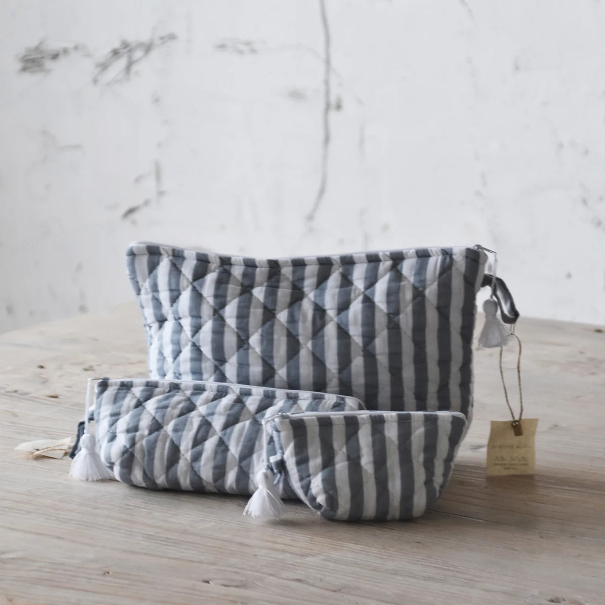 תיק רחצה בינוני / קלמר 38