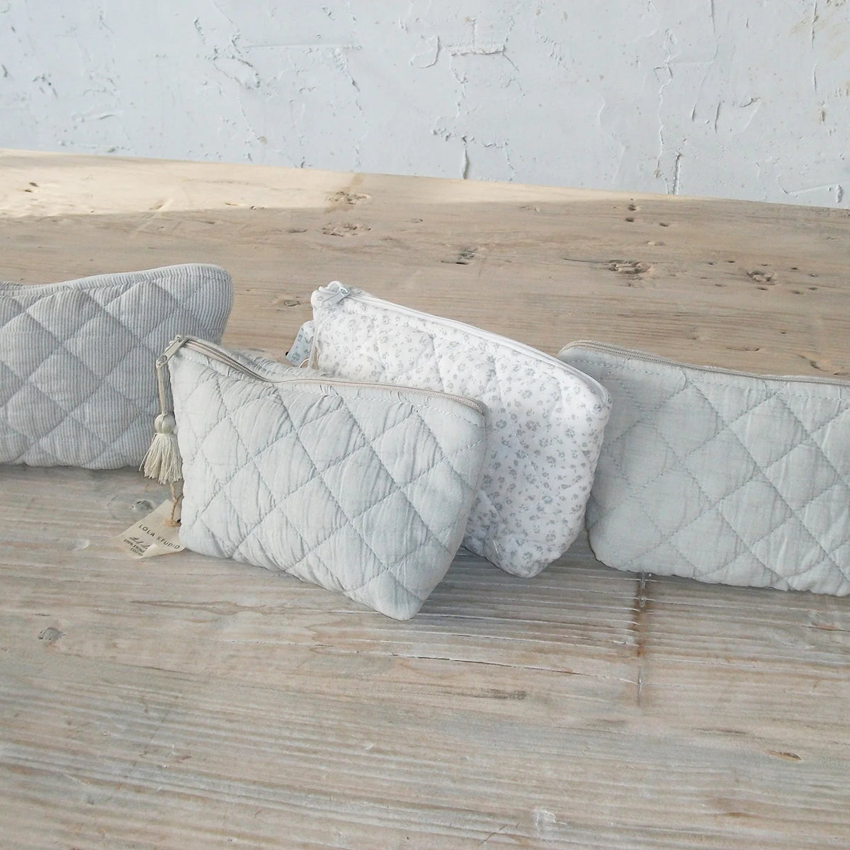 קלמר מאורך / תיק איפור קוילט 40