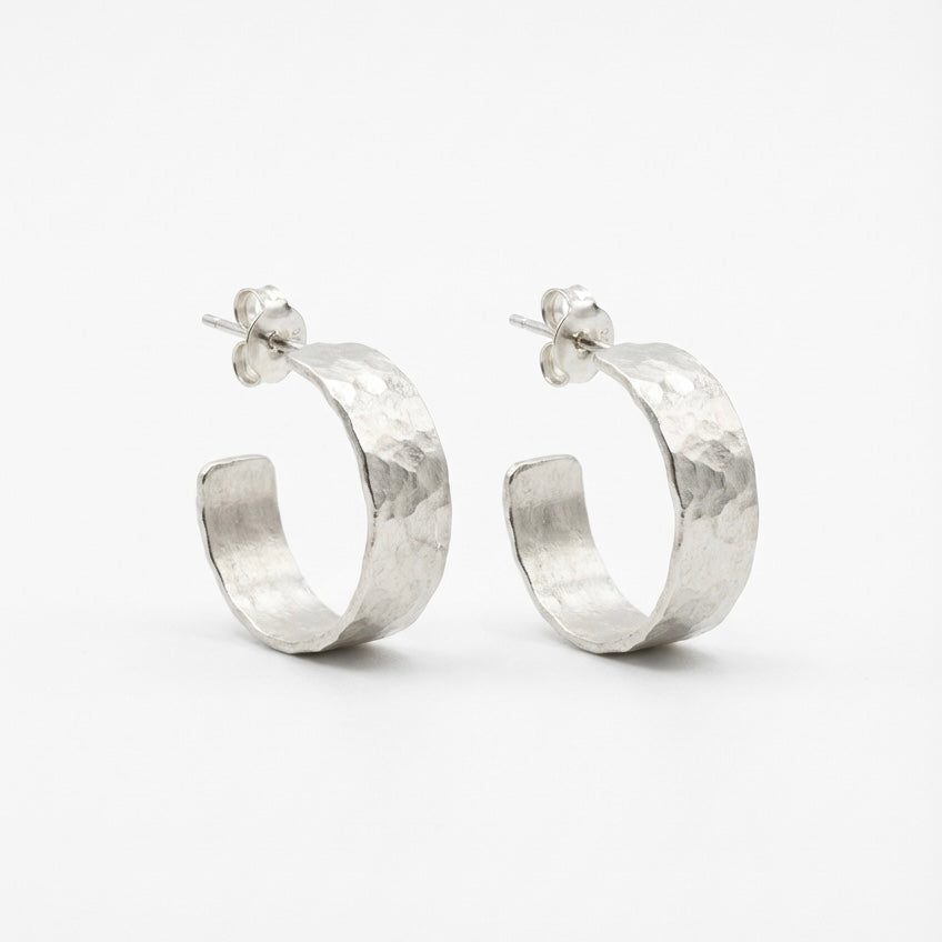 עגילי לירון