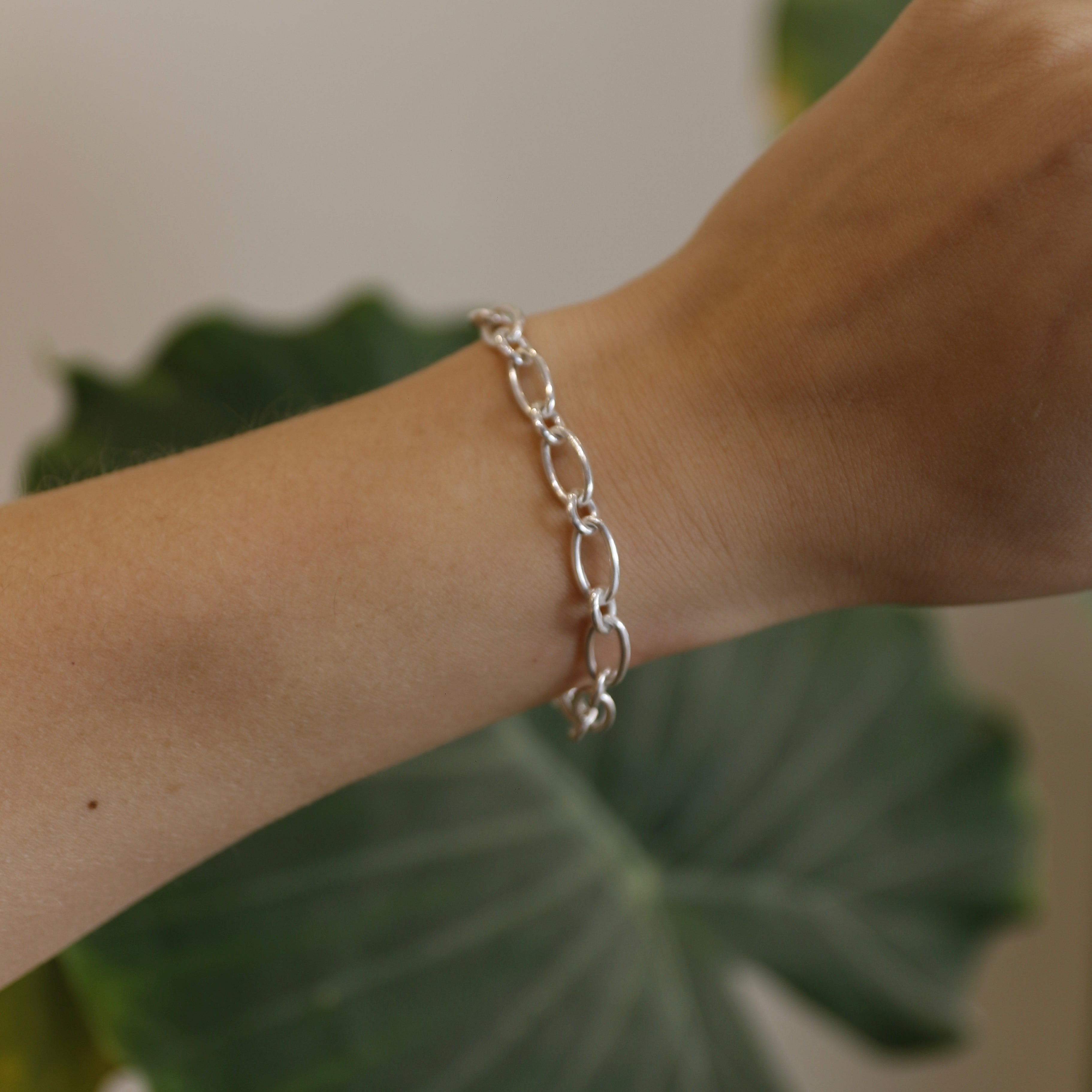 צמיד מוניקה